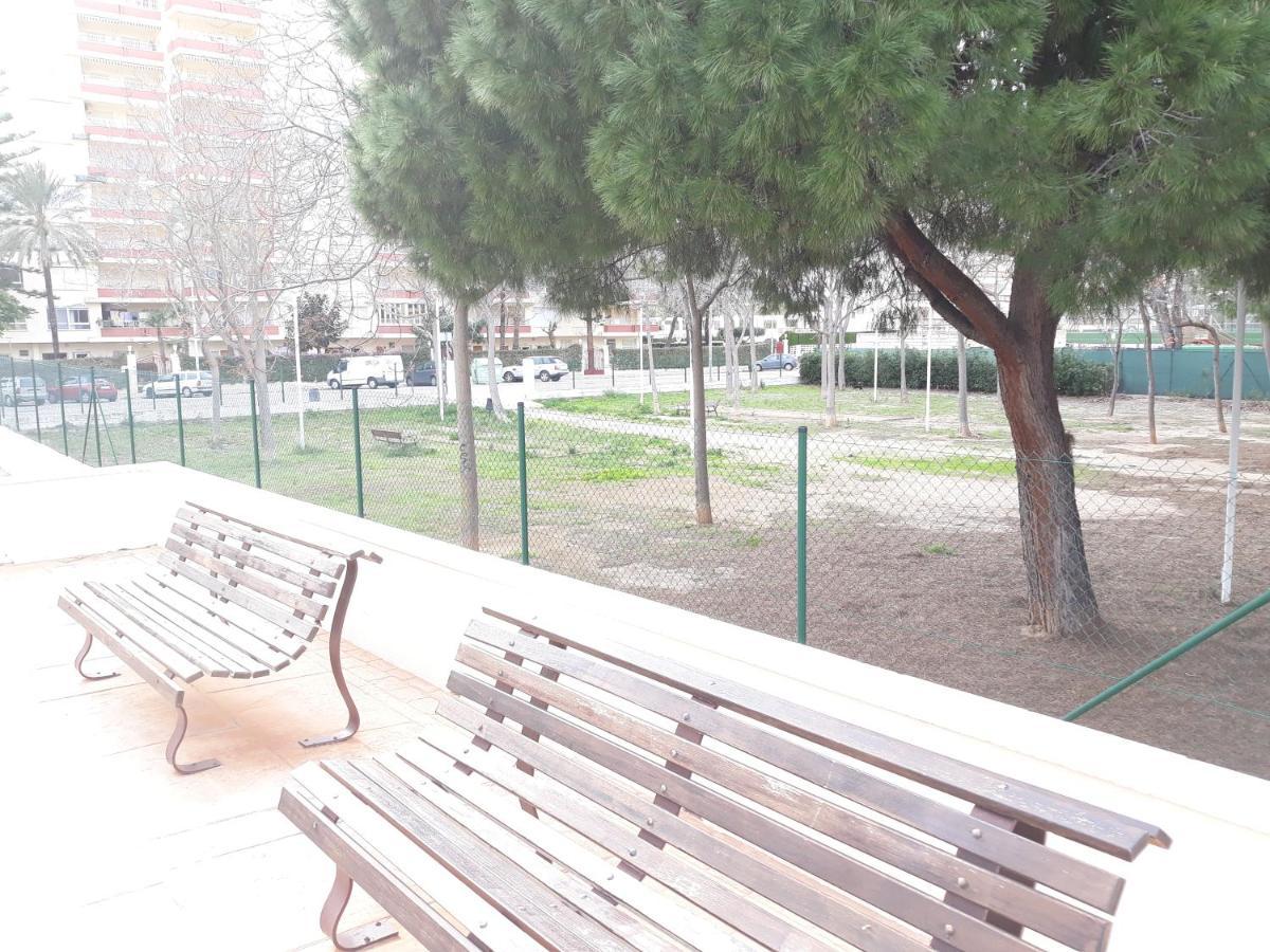 Valldigna 7 Playa De Gandia Solo Familias Kültér fotó